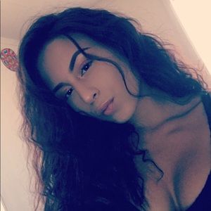 Meet your Posher, Daniella